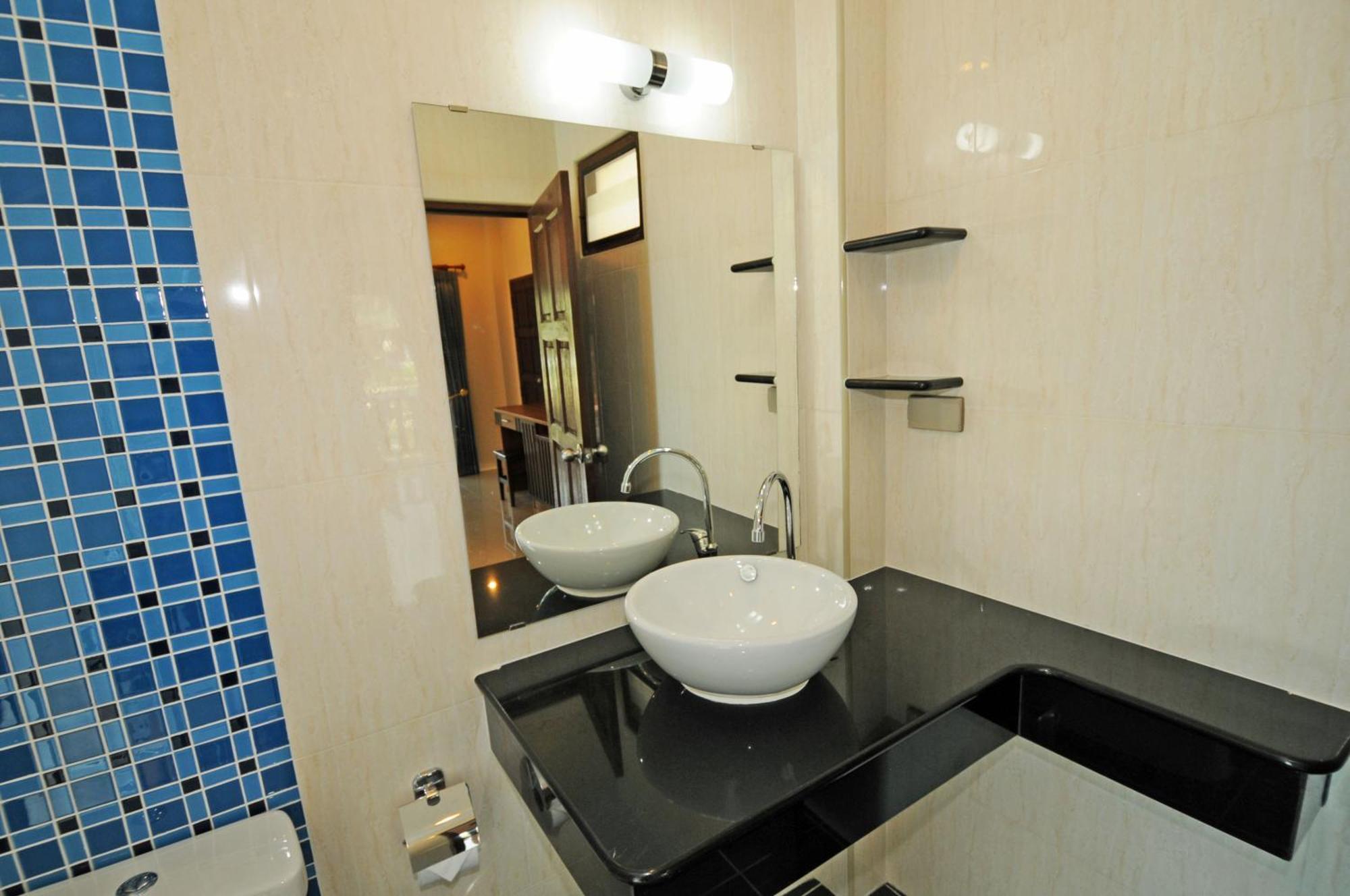 Phatcharee Resort Baan Tai Exterior foto