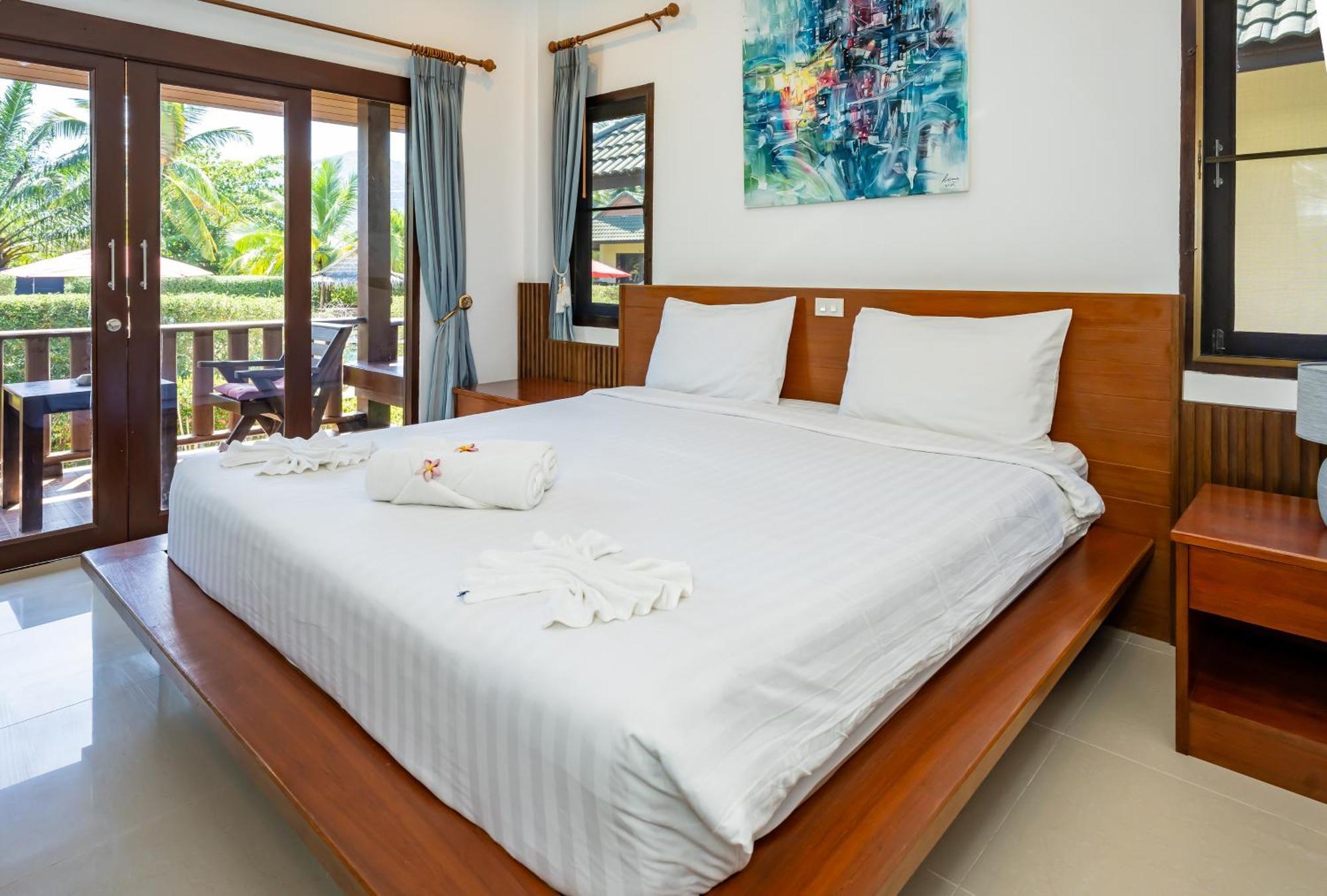 Phatcharee Resort Baan Tai Exterior foto